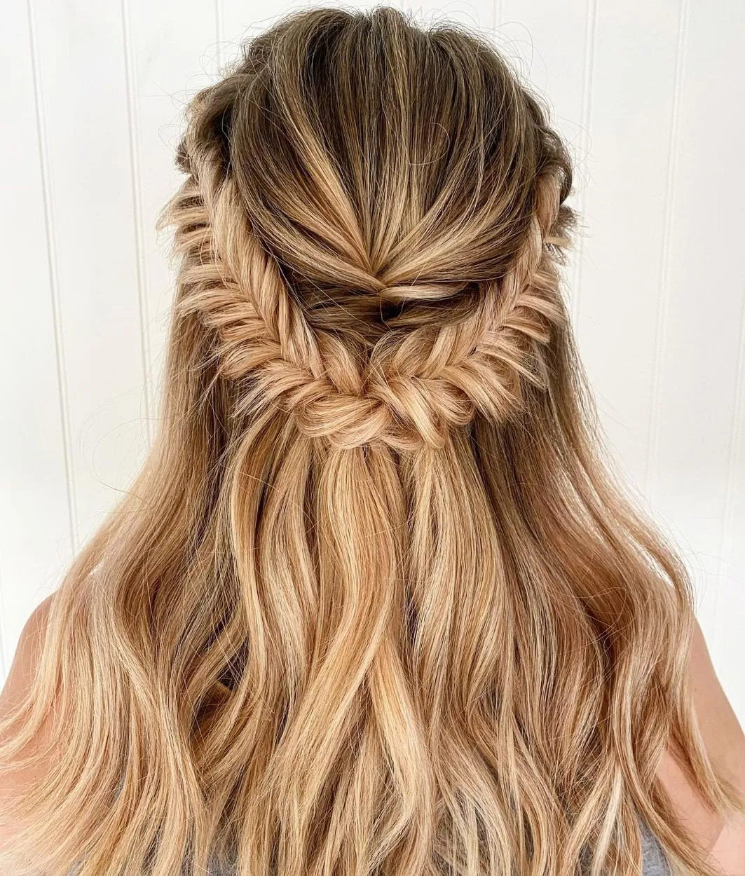 The Relaxed Fishtail Braid to look cute